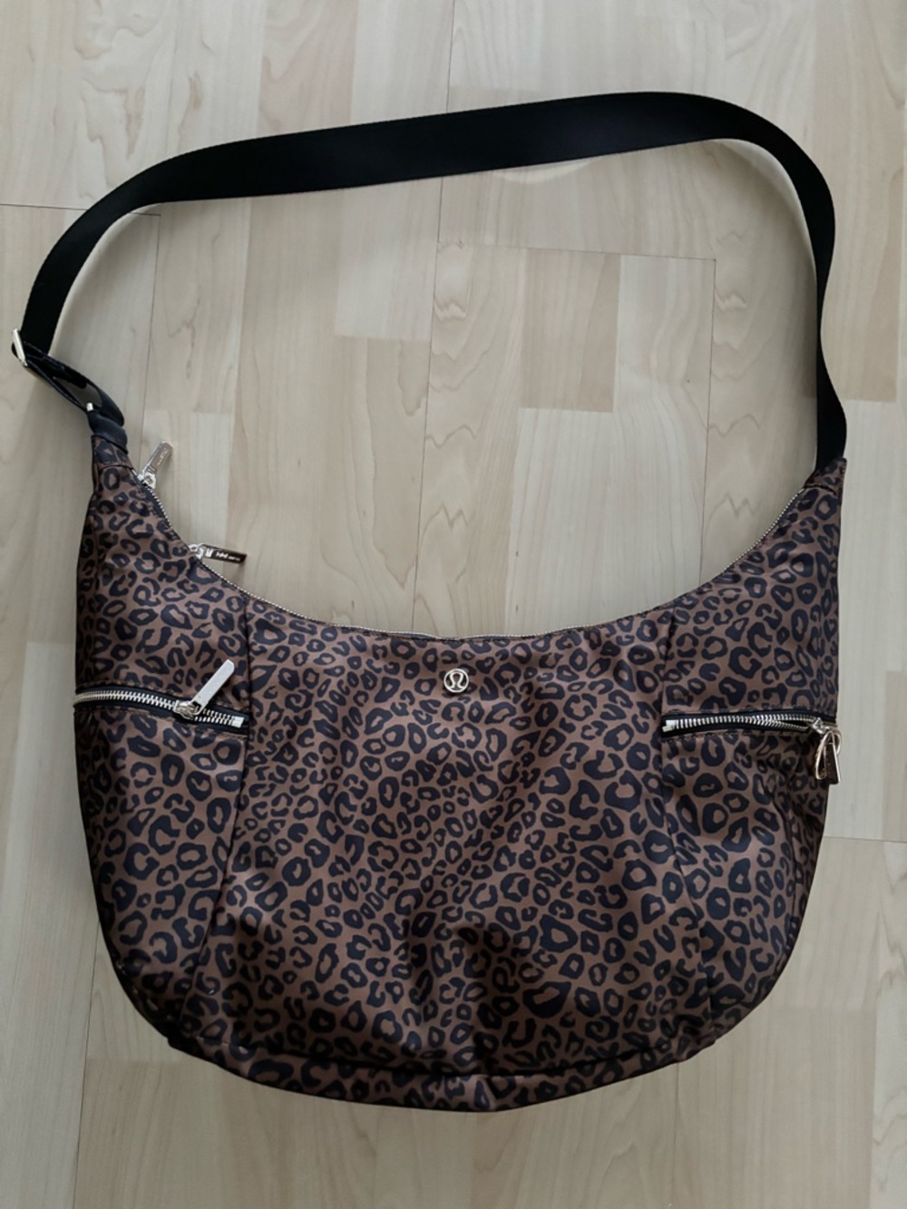 LULULEMON Large Slouchy Sling Leopard Print Bag 13L